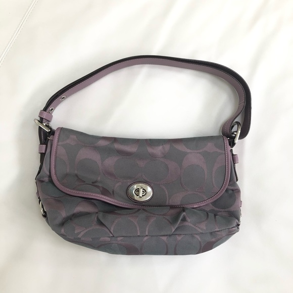 🌸LAVENDER COACH PURSE - Picture 8 of 10